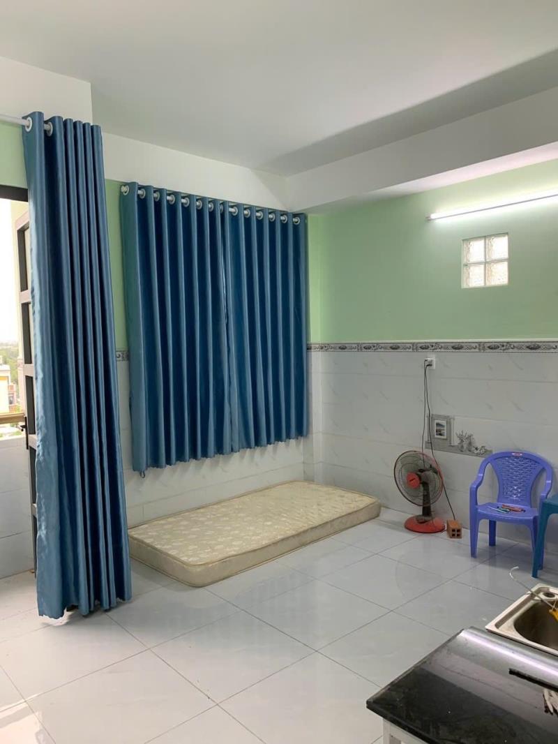 Phòng gần  đh fpt, hutech cơ sở e, rộng rãi thoáng mát, có nội thất, máy lạnh - 2