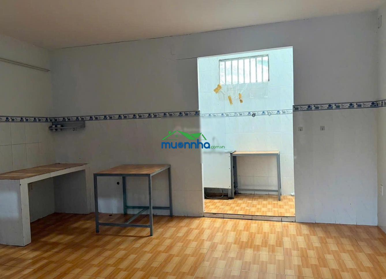 * Giá : 5 tỷ ( tl ) * bán nhà quốc lộ 13. phường hiệp bình phước. hẻm nhựa xe hơi. nh