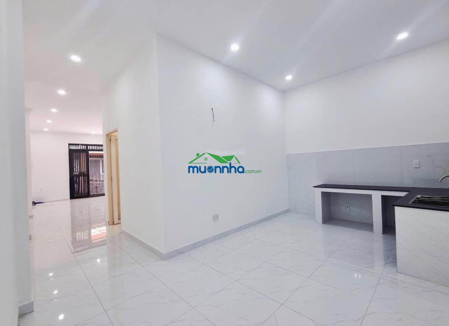 Nhà mới hẻm xe hơi huỳnh thị hai, 5.4x15m