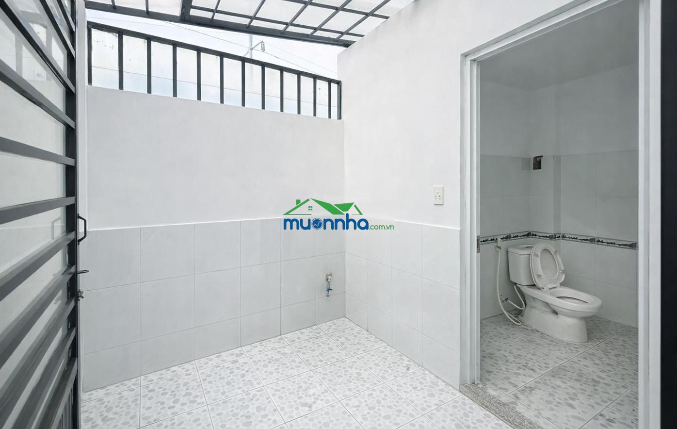 Nhà mới xây ngay siêu thị metro quận 12, cách gò vấp chỉ 500m !!! - 3
