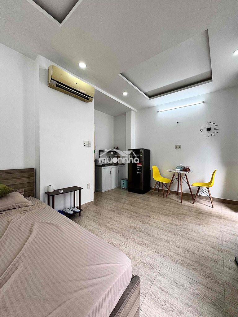 🏠 Căn hộ 2 ban công - ngay trung tâm quận 1 - full nội thất - an ninh - 4