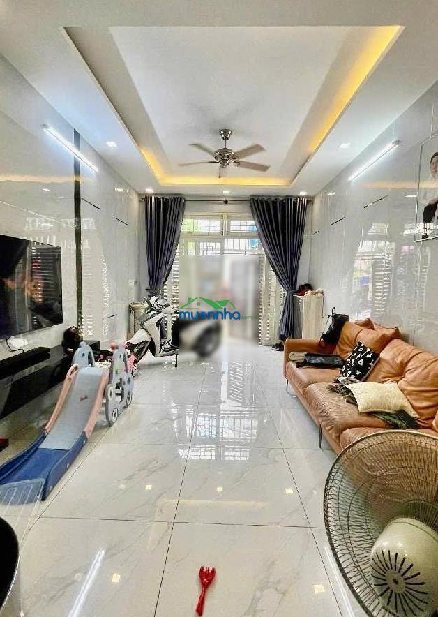 3 tầng ngay aeon mall tân phú - 64m2 hẻm 6m -(4x16m) - giá chỉ 6. x tỷ tl - 4