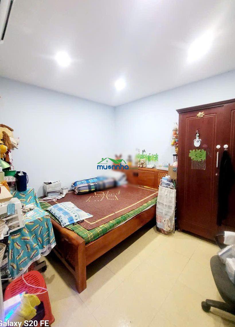 Nhà cấp 4 có gác lửng sạch sẽ, thoáng mát - 2