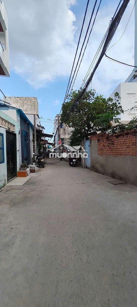Nhà sổ hồng riêng  giá  tốt  . trong tháng  7 - 3