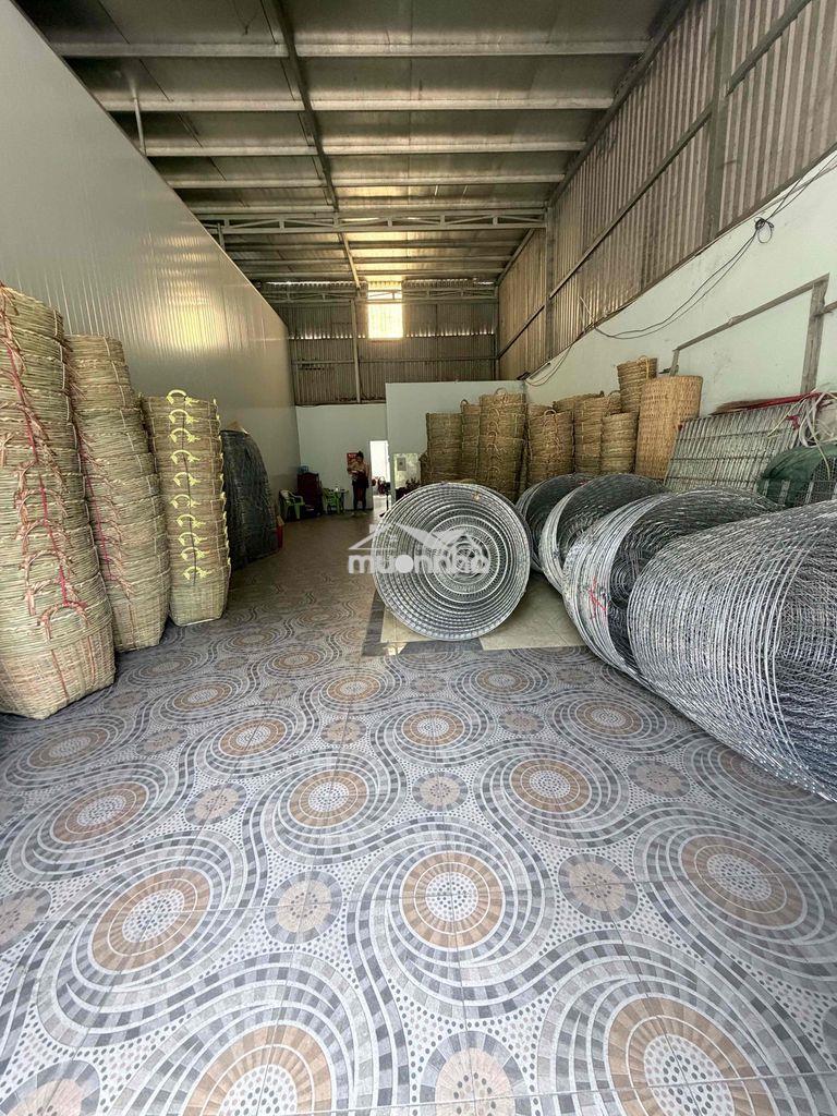 Cho thuê nhà mặt tiền dương công khi 6x25 - trống suốt - điện 3pha - 2