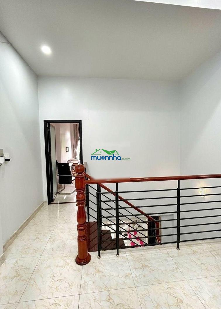 Siêu phẩm nhà đẹp quận 7 - xách vali vào ở ngay - giá cực tốt dt 50mv chỉ 5 tỏi nhỉnh, gần mặt tiền - 2