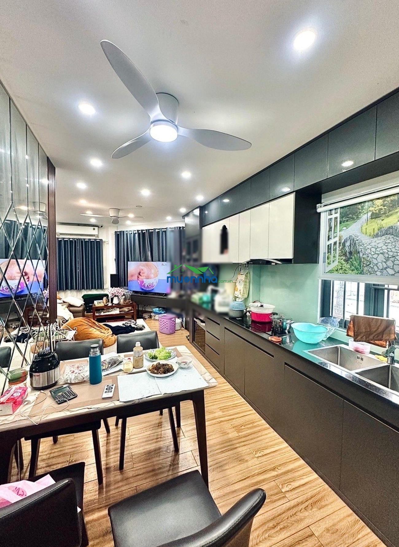 Bán nhà đường tứ hải giáp bắc hải quận 10 5 tầng 40m2 5pn nhỉnh 8 tỷ