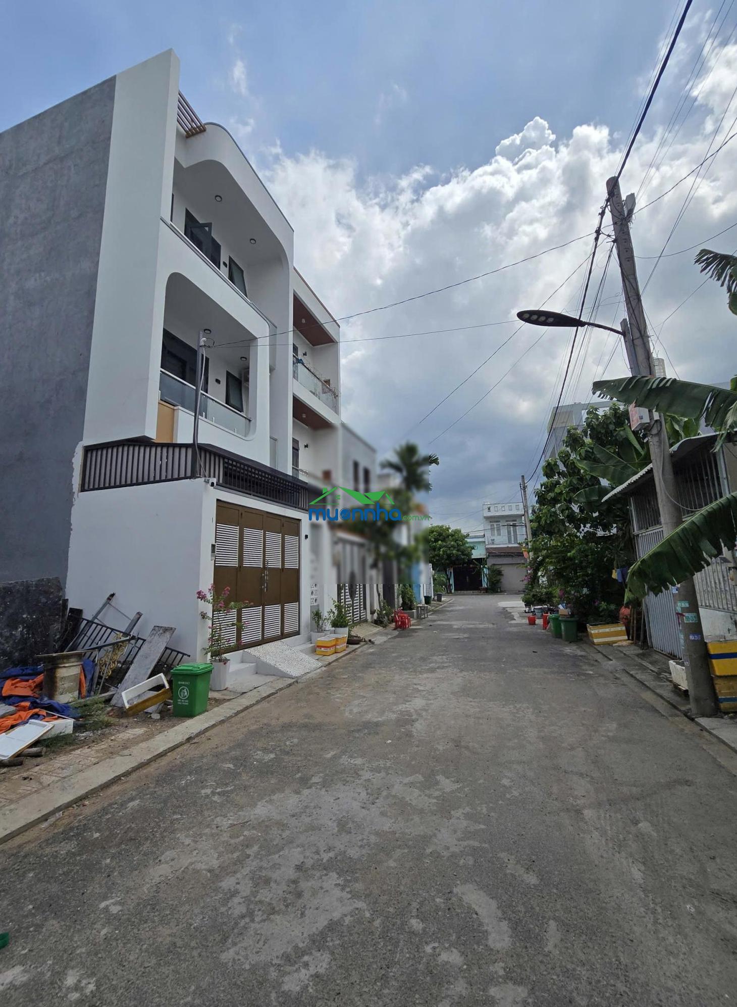 4,3 tỷ nhà đẹp 55m², ngang 5m, 3pn, đường thông 8m, sổ riêng, hoàn công đủ, long trường - 3