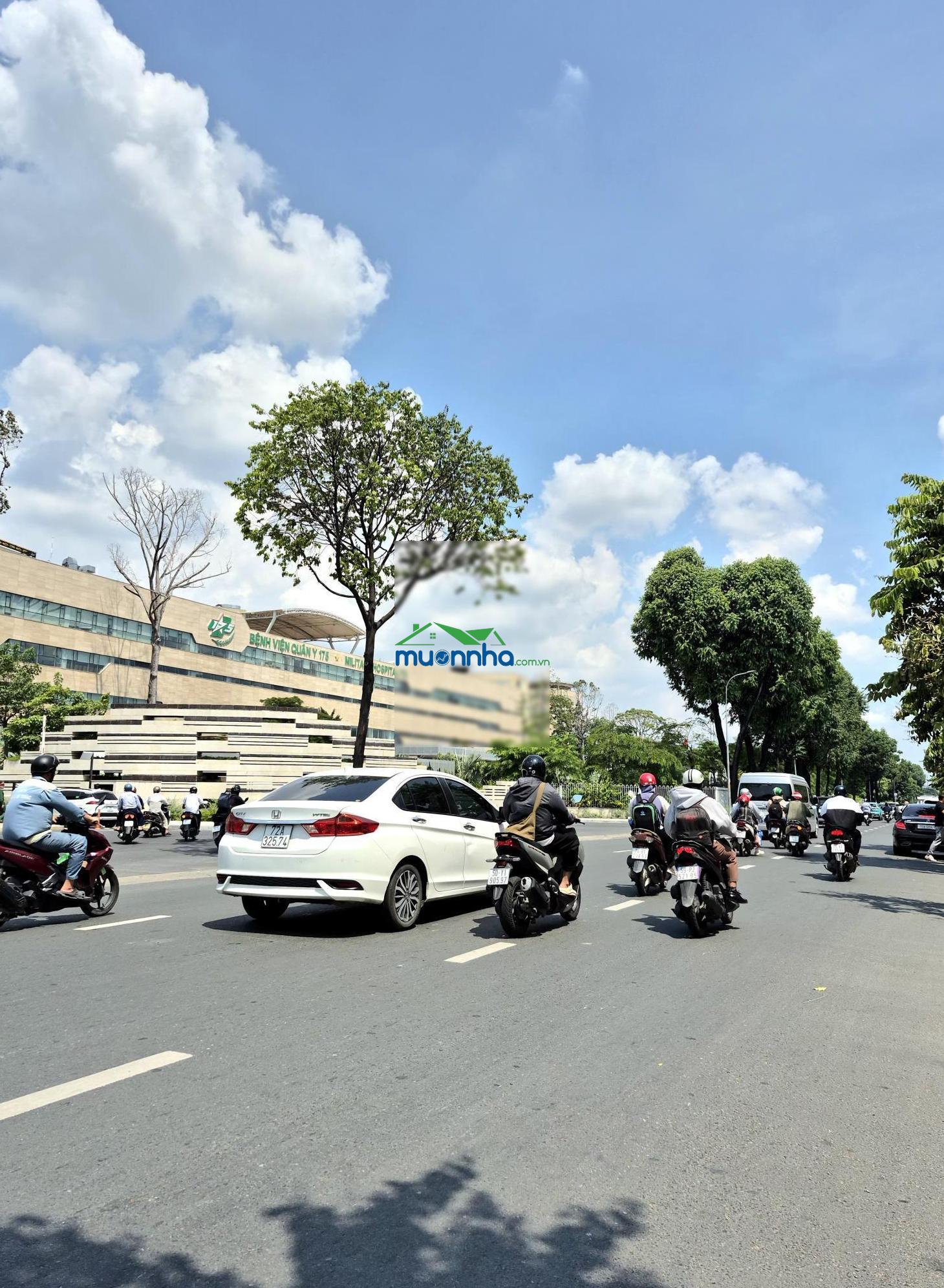 Bv 175- nguyễn kiệm- 99,5m2 - ngang 5,5m- chỉ 8.68 tỷ - 3