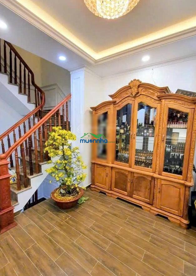 Nhà đẹp 4 tầng - hẻm xe hơi thông 1 trục - gần mặt tiền - dt 4m x 15m - chỉ hơn 7 tỷ. - 2