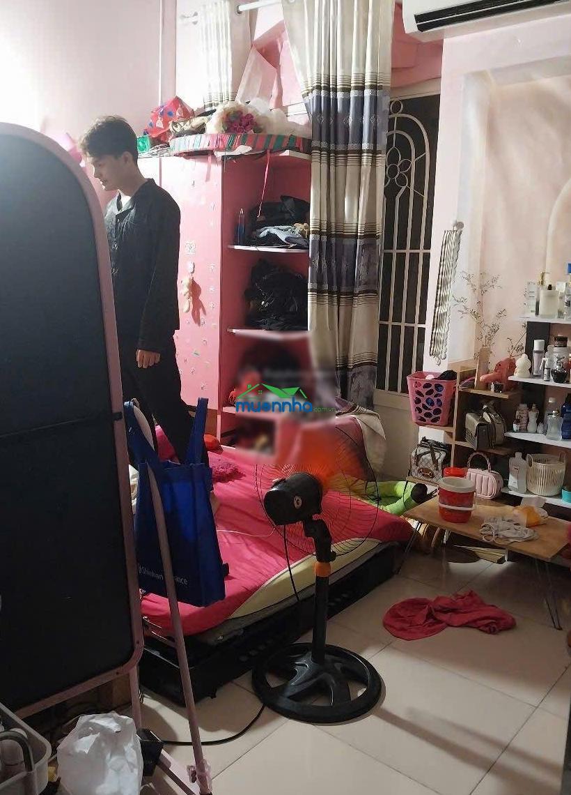Nhà có hai phòng ngủ nhưng trên phòng ngủ lại có lửng thích hợp gia đình ở đông được đang cho thuê - 2
