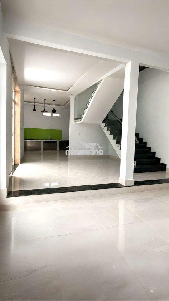 Bán nhà trung dũng, 1trệt 3tấm, góc 2 mặt đường oto, sân đậu oto - 2