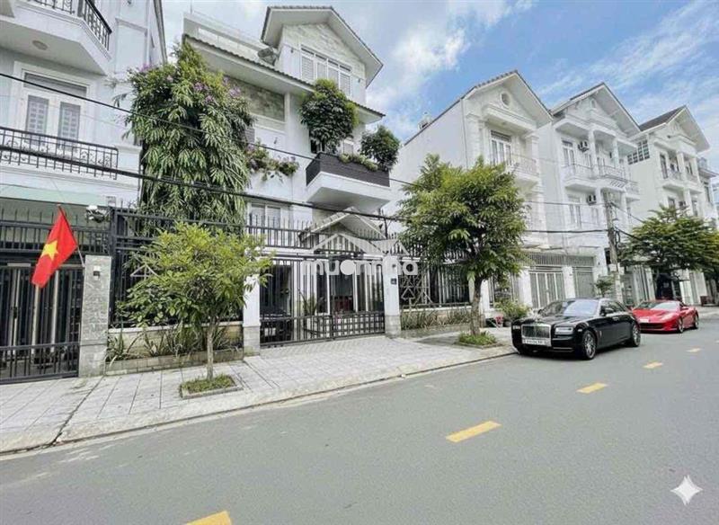 Bán biệt thự 2 mt trung tâm p. hiệp phú - 18.5 tỷ