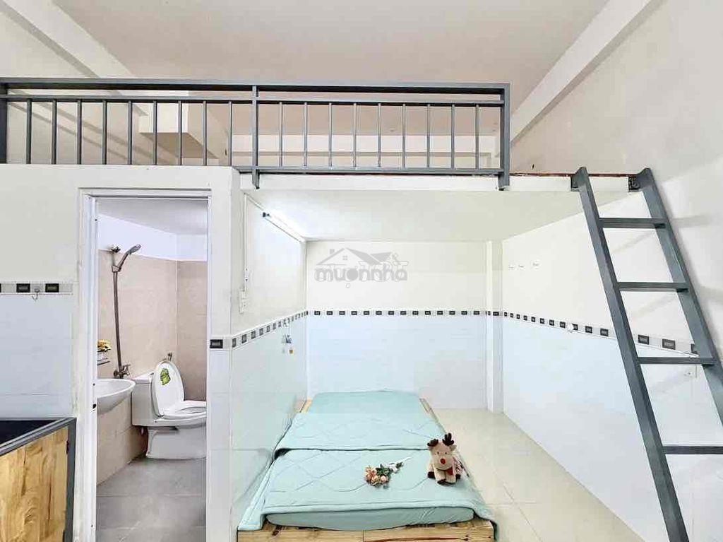 Phòng trọ giá rẻ có máy lạnh ngay gần etown công hoà sạch sẽ an ninh - 2