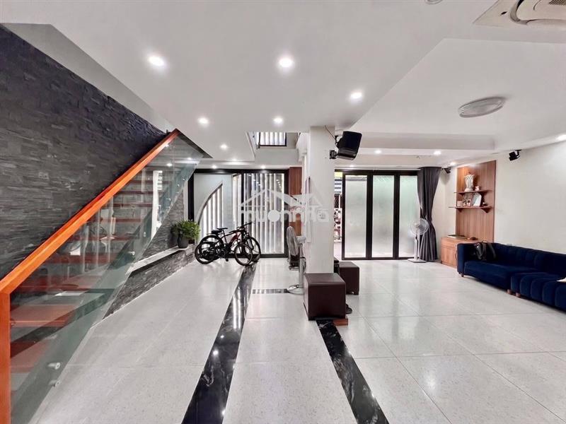 Gấp bán,90m2 có thang máy,hẻm xe hơi,5 tầng 5pn mới ngay hoàng văn thụ