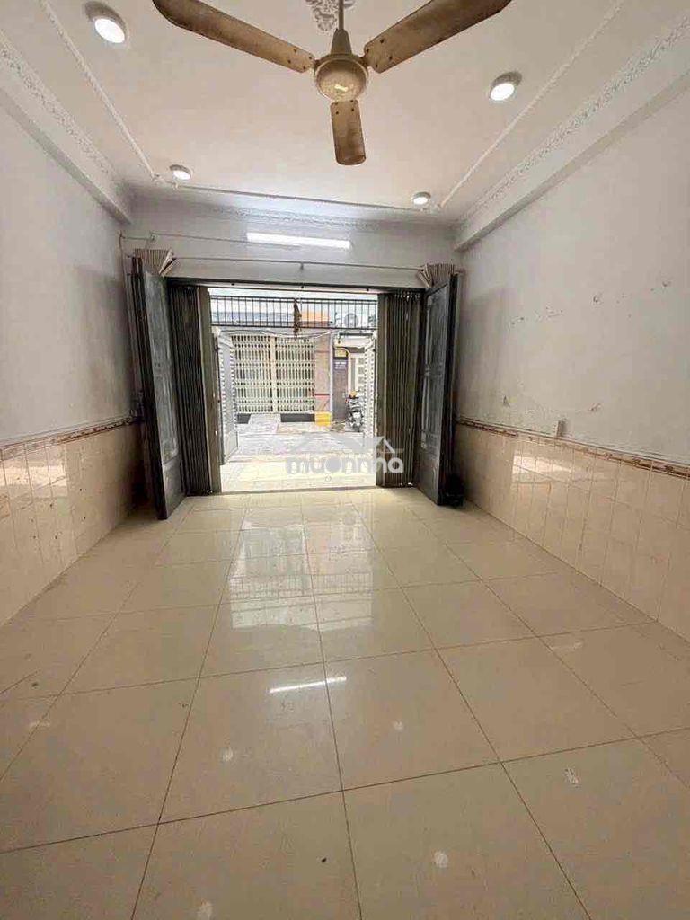 Cho thuê nhà 1 lầu hẻm xe hơi khu lý phục man giá 12 triệu. - 2