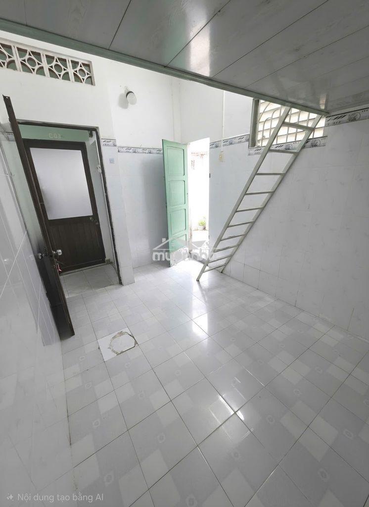 3tr5 phòng rẻ đẹp thoáng sẵn gác, bếp, ở 104 dạ nam, q8 chân cầu chữ y