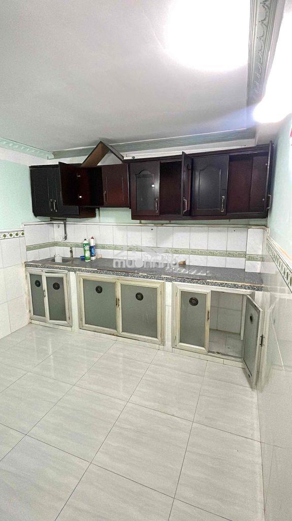 Nhà 1 sẹc xe tải 3pn 3wc - 3