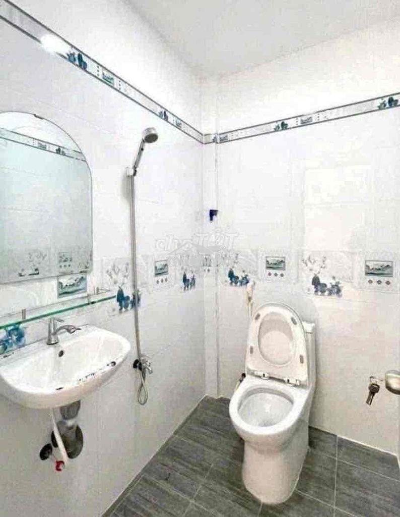 Nhà tl14 gần ngã tư ga. trệt lầu 3pn 2wc. đường xe hơi - 3