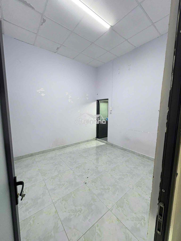 Cho thuê p tl 41 q12 dt 48m 2p ngủ giá 3tr5 - 3