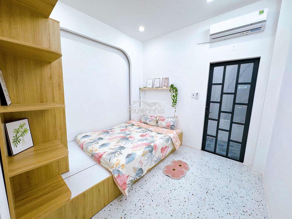 Phòng đầy đủ nội thất có ban công giá chỉ 2tr7 - 2