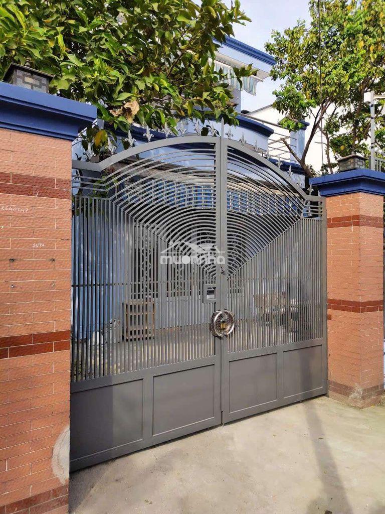 Cho thuê nhà sân vườn 7m x 19m gần chợ đầu mối hóc môn