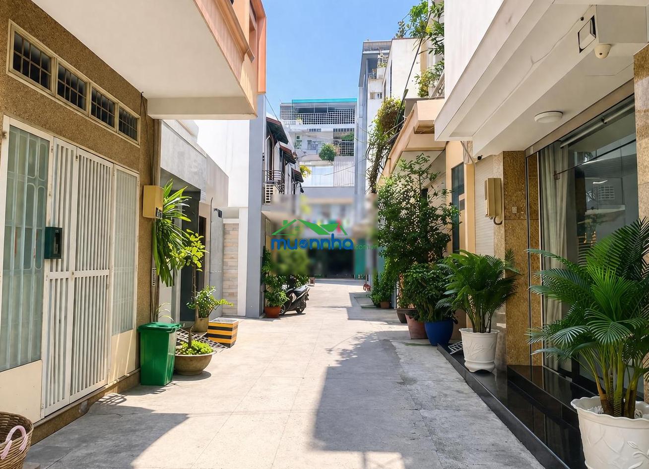 Bán nhà hxh phan văn trị - nguyễn văn cừ, quận 5-44m2 - 2 tầng ngang 3.8m sân đậu ô tô 7 chỗ 8.9tỷ - 2