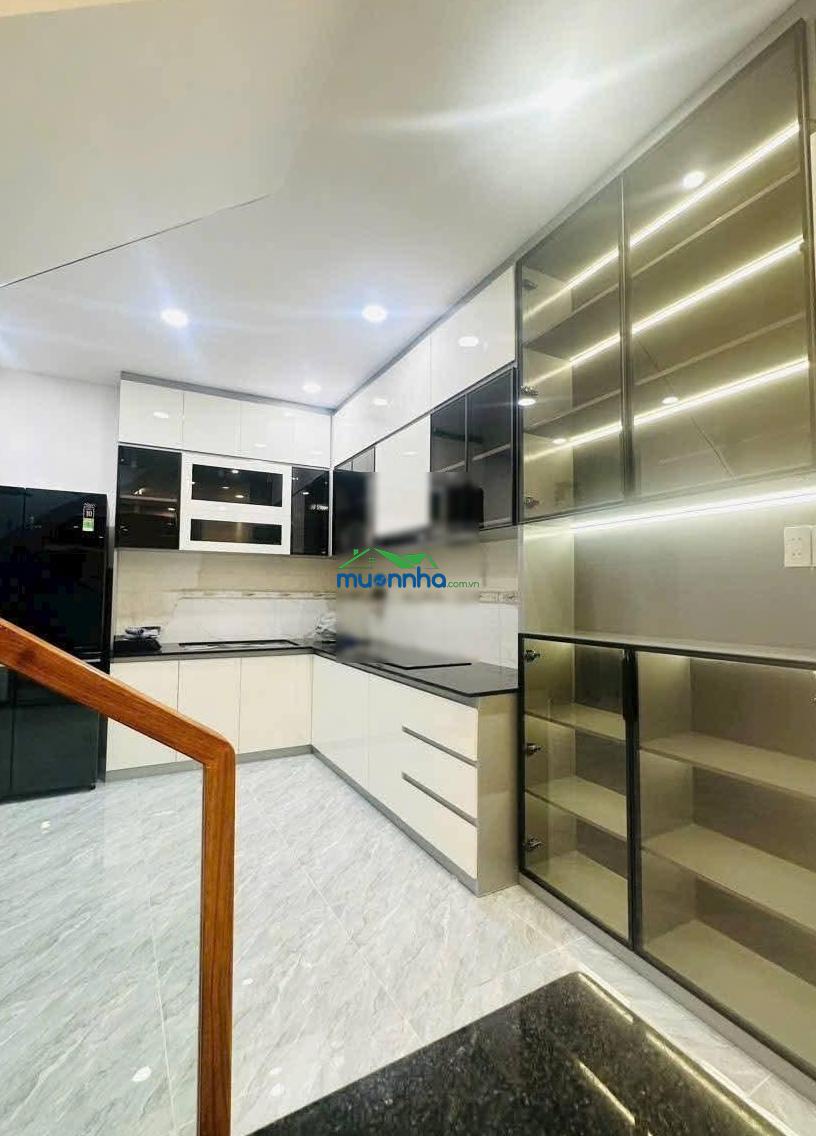 Nhà hẻm đẹp đường hòa bình, đầm sen 4,25x11m trệt 2 lầu sân thượng giá 4.99 tỷ còn tl