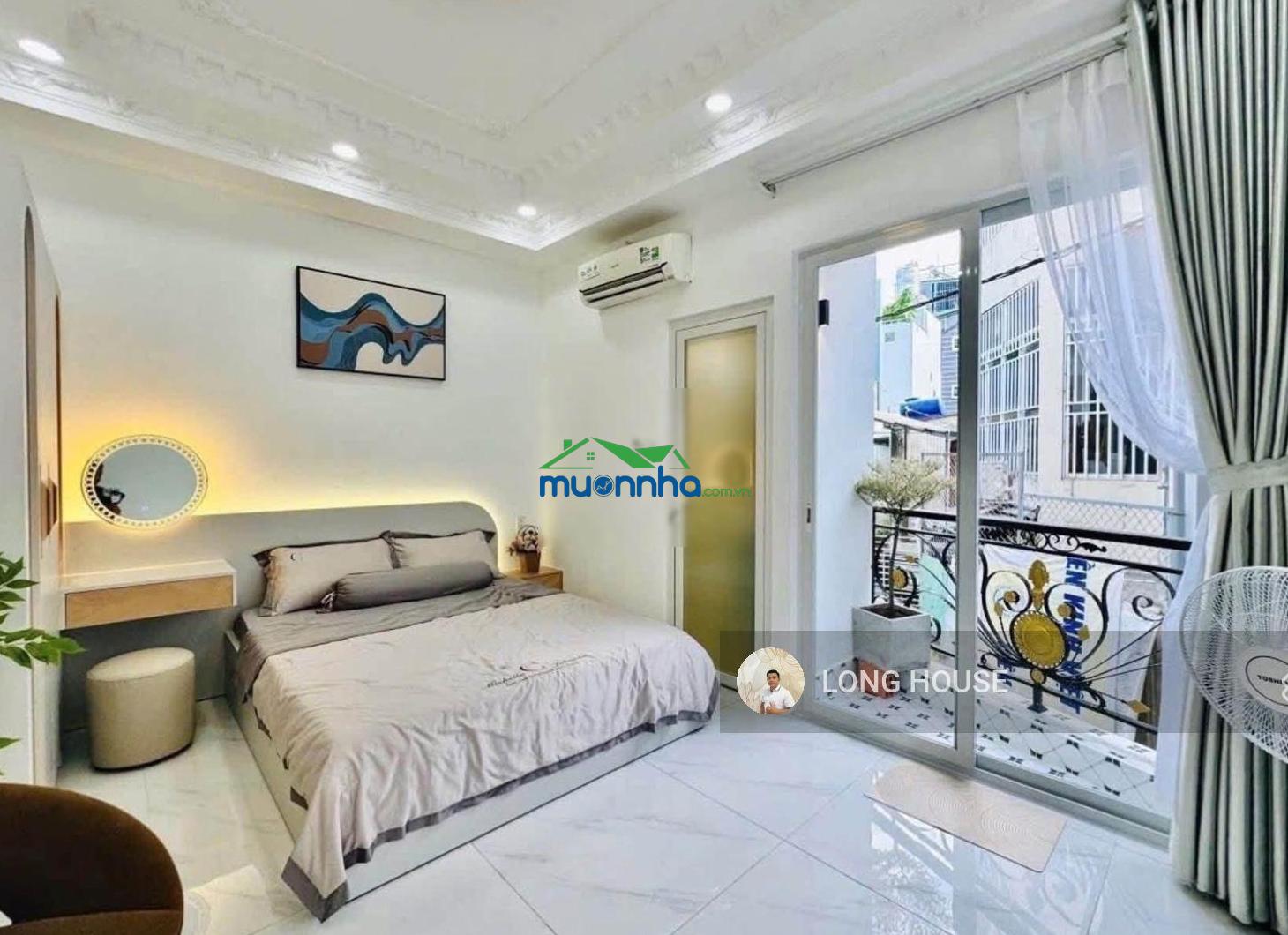 Nhà đẹp 5 tầng - 3 phòng ngủ lớn - thích quảng đức.