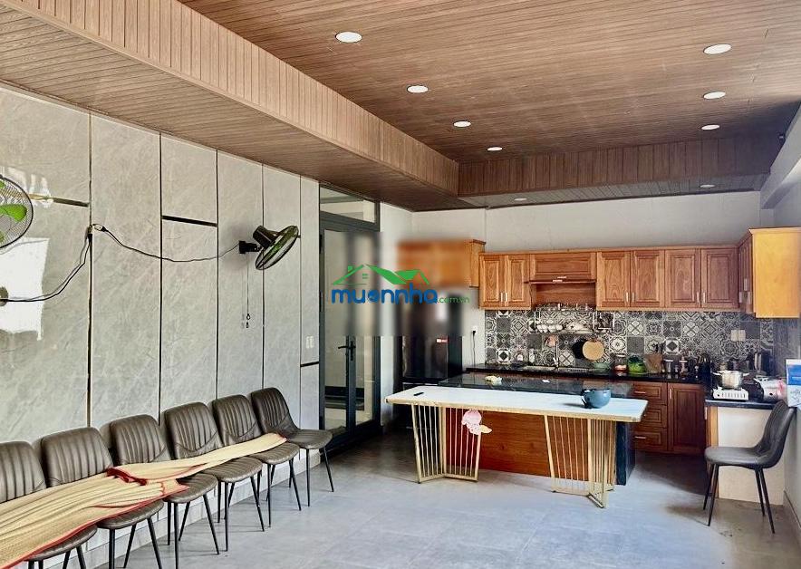 Bán nhà quận 7, thoáng mát, không gian mở, 115m2 chỉ 8 tỷ mốt - 2