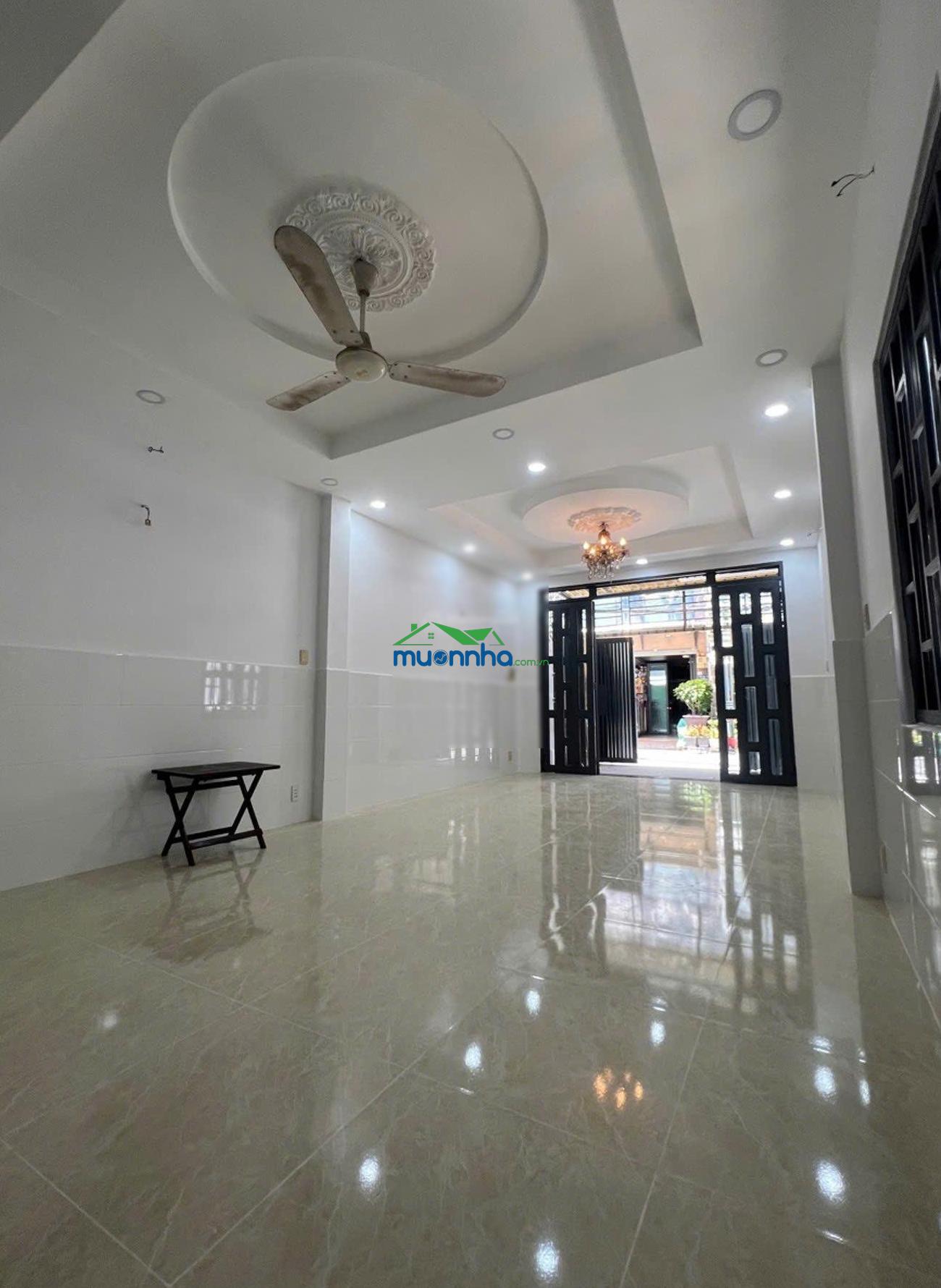Nhà 2 tầng - xe hơi tránh - lê văn lương - 50m2 - 6 tỷ 500tr - 3