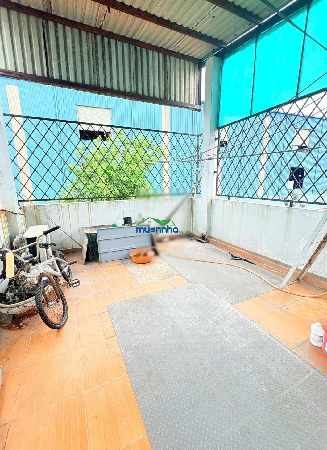 Nhà 4 tầng - hẻm 8m - lê trọng tấn - chính chủ lâu năm - sổ vuông a4 - gấp bán 1 tuần