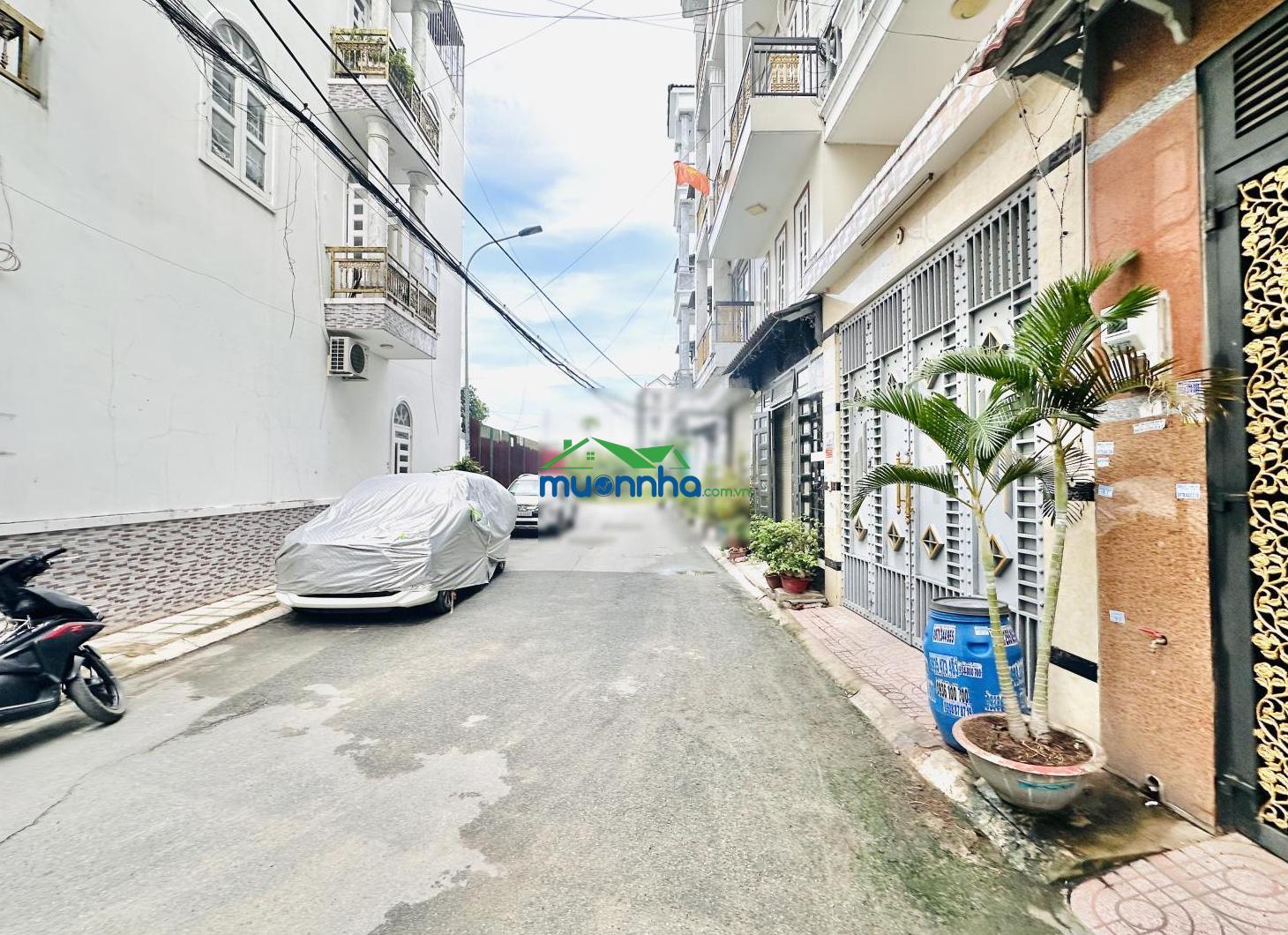 Nhà phố 4,5m x 13m 4 tầng góc 2 mặt tiền hẻm 7m thông đường hiệp thành 13 q12 khu nhà đồng bộ