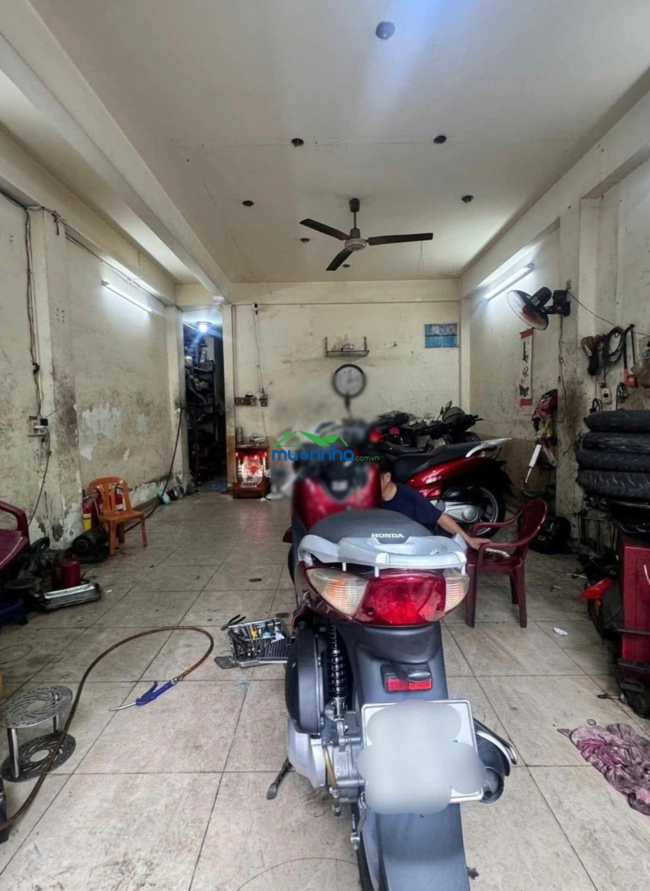 Nhà chính chủ sát mặt tiền nguyễn trãi 49m2 - ngang 4.7m - nở hậu có dòng tiền chỉ 8.** tỷ - 2