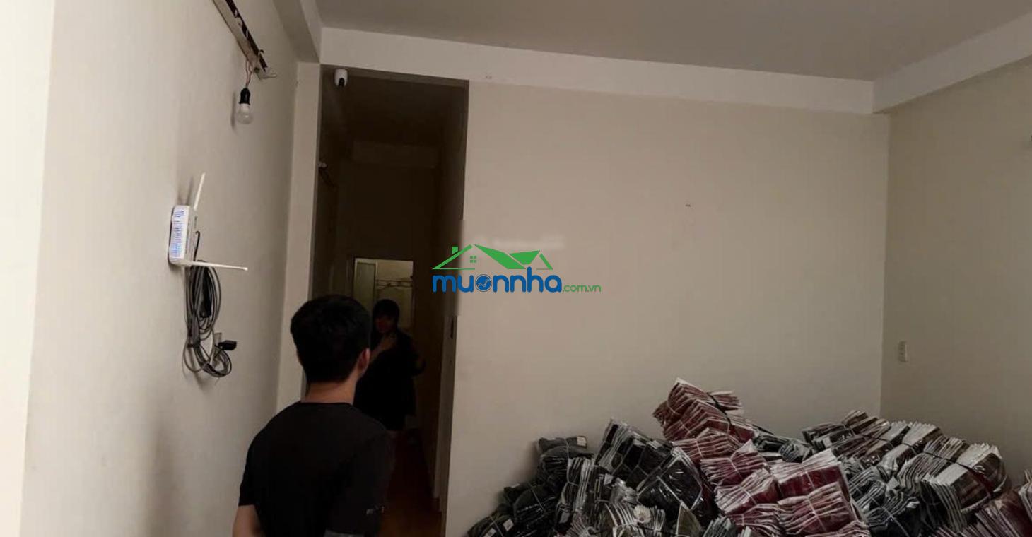 Hẻm xe hơi thoại ngọc hầu gần luỹ bích thuận, tiện qua các quận trung tâm q11, tân bình, q5, q6