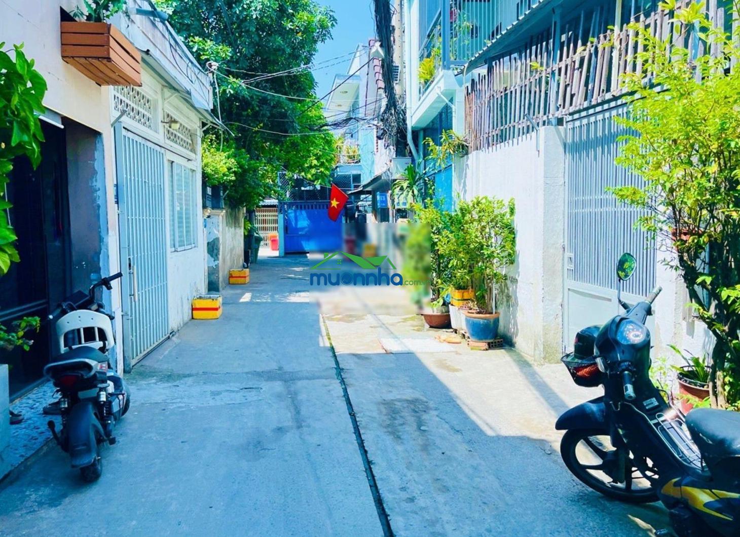 Q7, dt 22m2, 3 tầng, hẻm 2,5m, 3,4 tỷ, gần hẻm xe hơi tránh, bùi văn ba - 3
