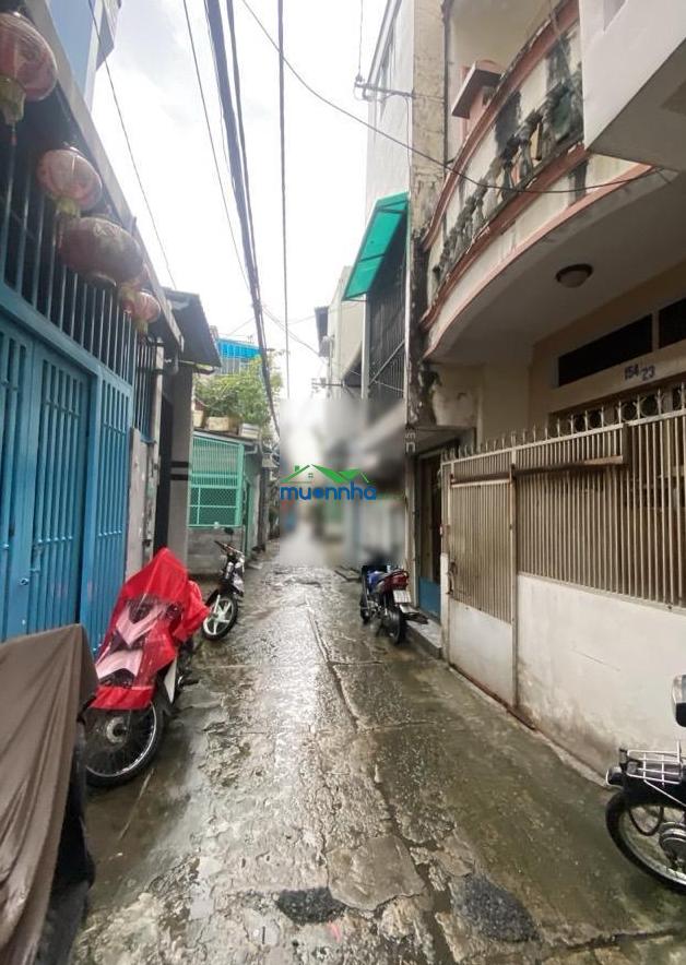 Bán nhà nhỏ xinh sát cầu chà và chợ xóm củi q8. 21m2 - ngan 3,3m - 3 tầng - 2 wc. giá 3,5 tỷ - 3