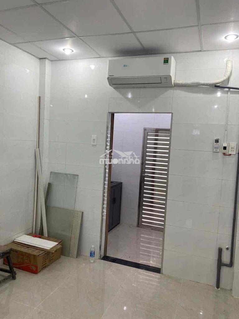 Chính chủ cho thuê nhà hẻm 391 trần hưng đạo q.1 3pn 3wc giá 14tr nt - 3