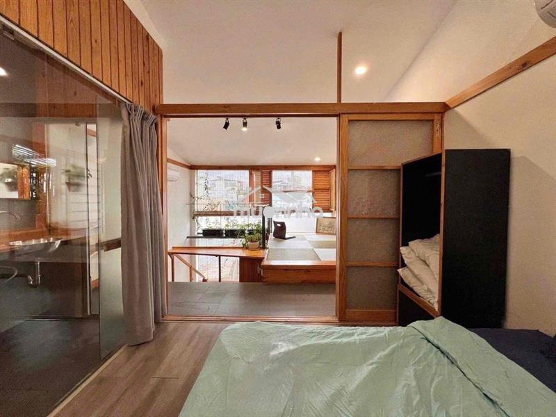 Căn hộ full nội thất, có gác, có thang máy