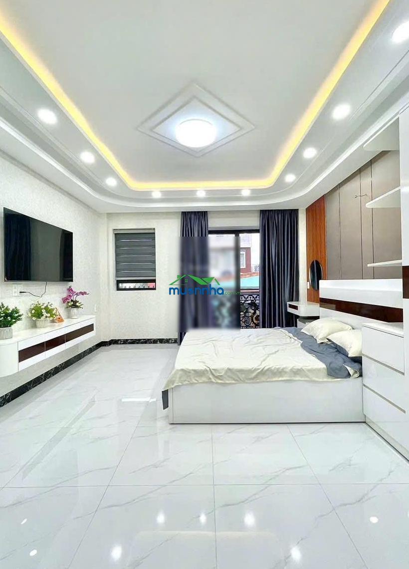 Nhà xây mới toanh. 4 tầng, ngay công viên gia định, giáp phú nhuận, gần sân bay