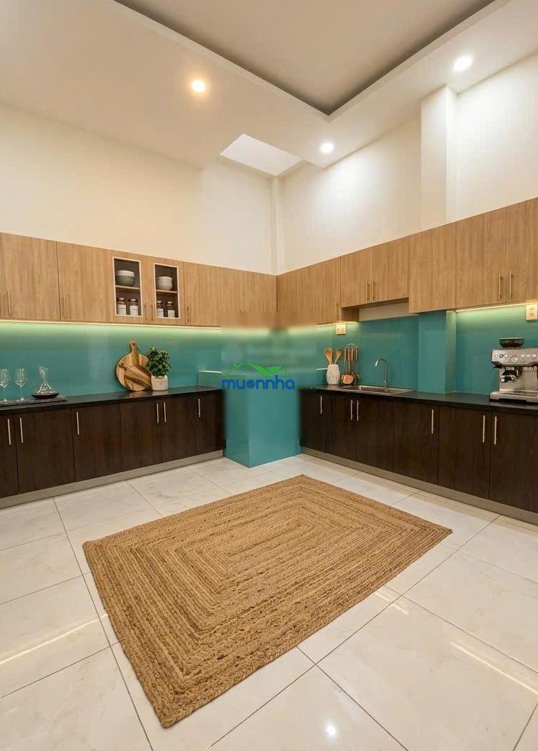 Mặt tiền hẻm 8m - 4 x 15 - 4 tầng - tân bình - chỉ hơn 7 tỷ xíu - lh ngay - 2