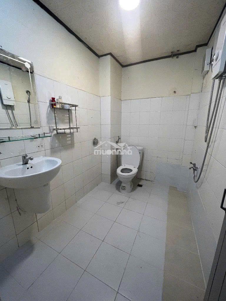 Cho thuê nhà hẻm ô tô kế bên trường đại học hutech - 3