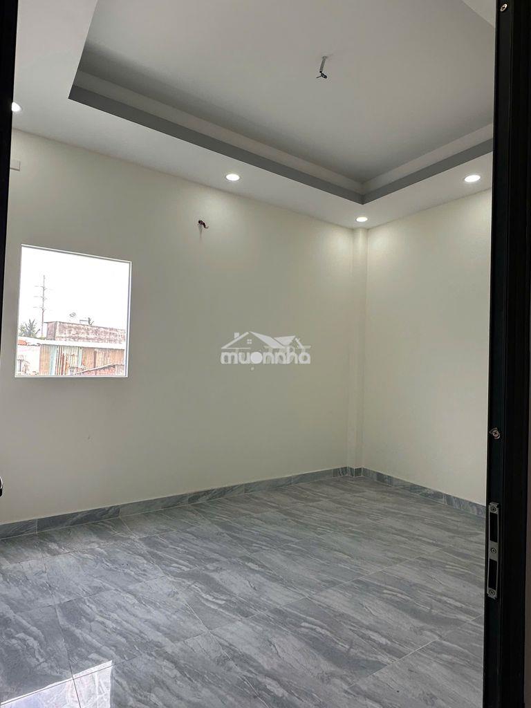 Nhà 4 lầu đường nhựa 8m (4.4x12) phú định ngay q.6 - 3