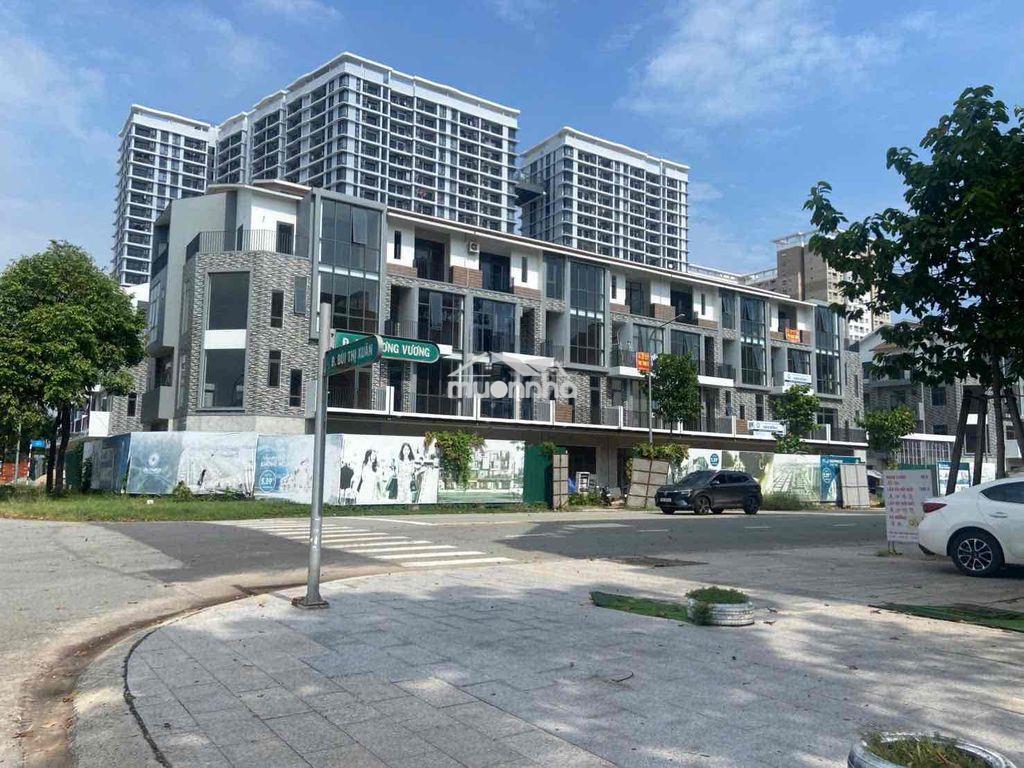 Bán nhà phố 2 mặt tiền unicomplex ngay trung tâm thương mại tp mới bd - 3