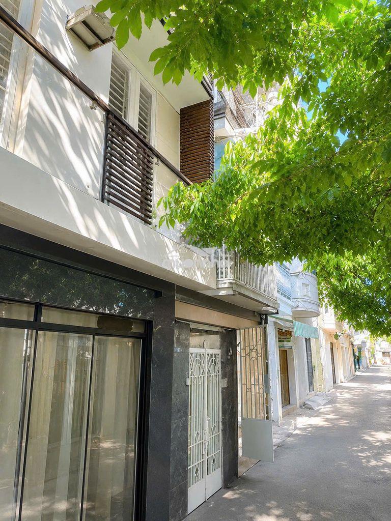 Nhỉnh 2 tỷ, bán nhanh mùa wc, nhà 2 tầng, hxh, shr phường 9, phú nhuận