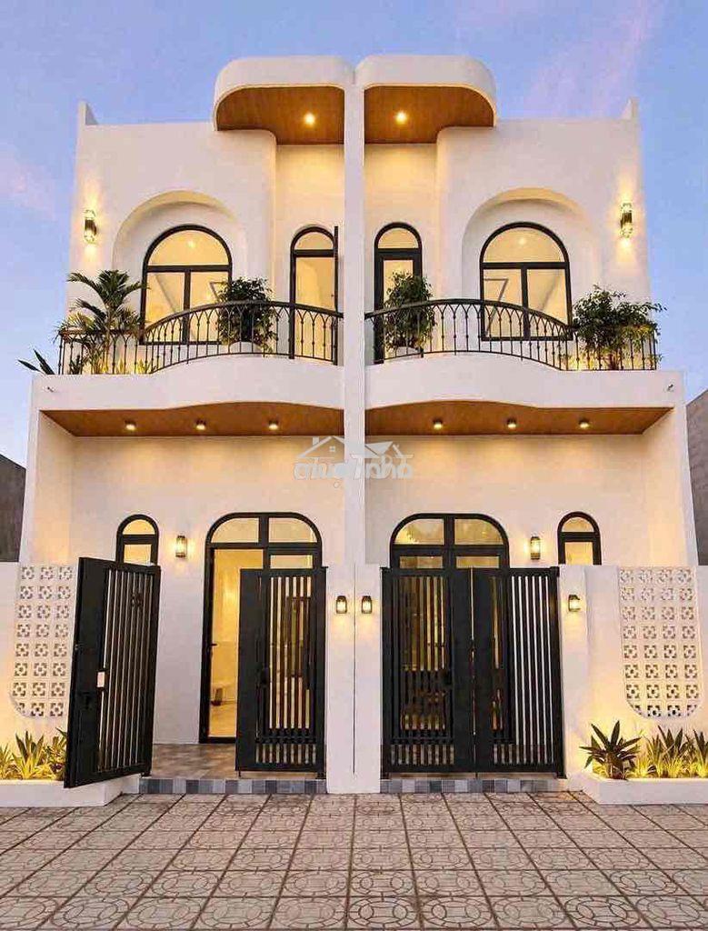 Nhà trệt lửng xây mới kdc đông phú