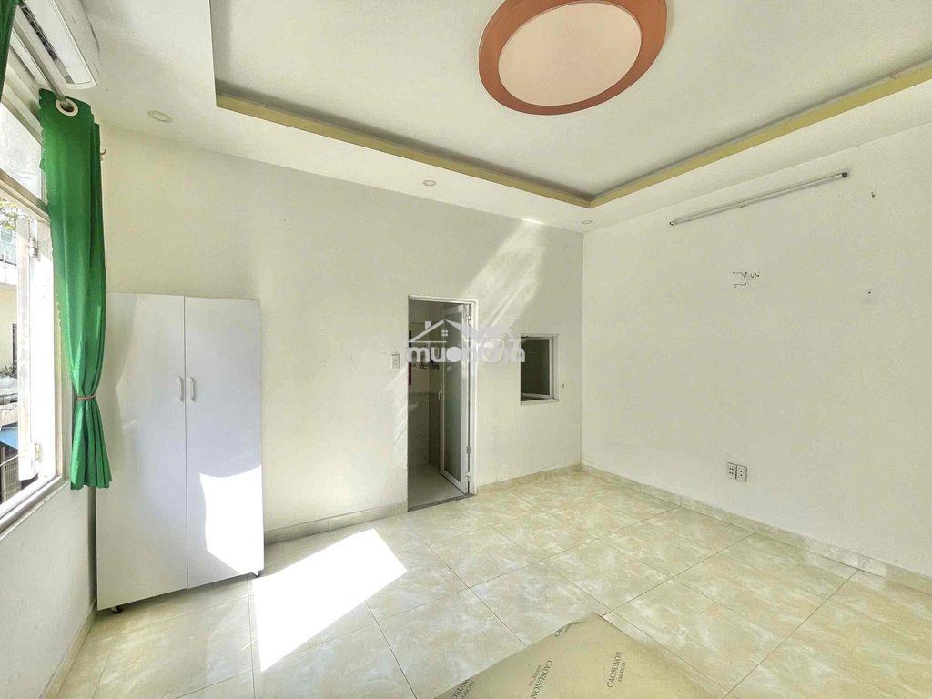 Studio cửa sổ trời siêu rộng - nội thất giá rẻ aeon tân phú - 2