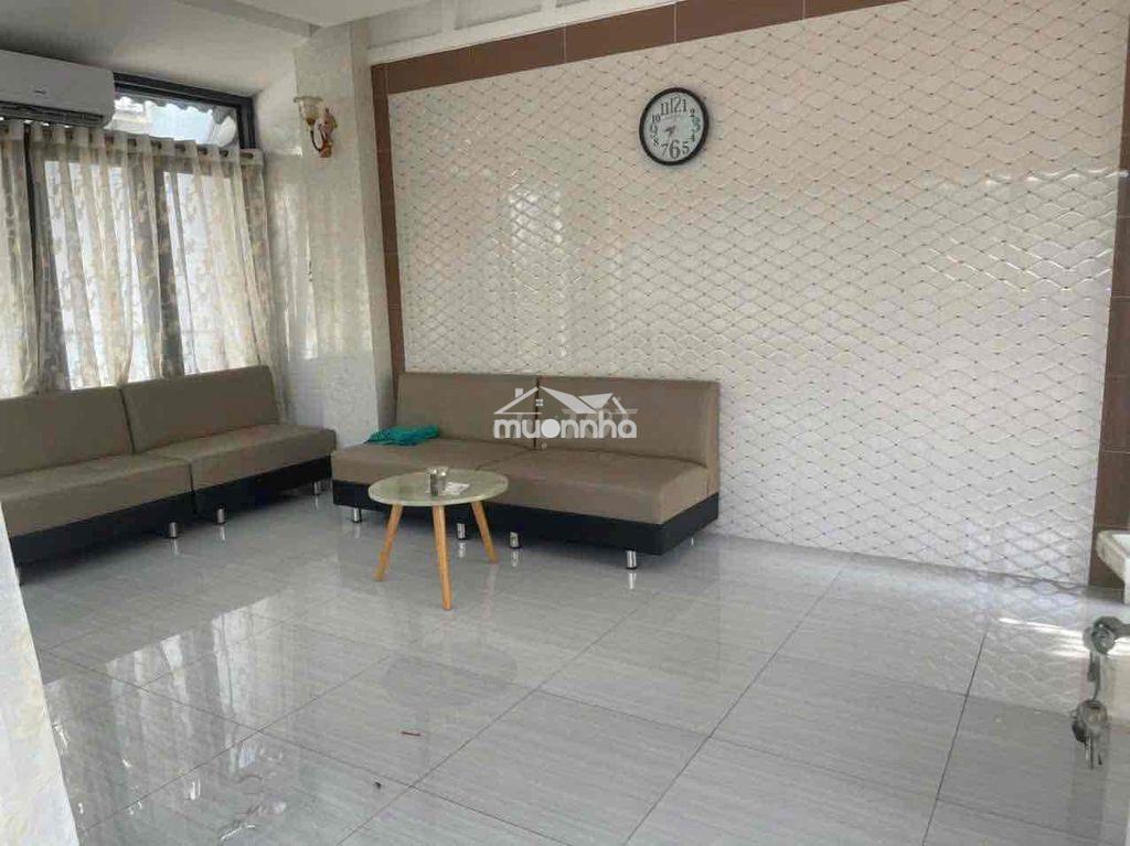 Bán nhà ngang 10 dài 20 giá 4ty2 - 4