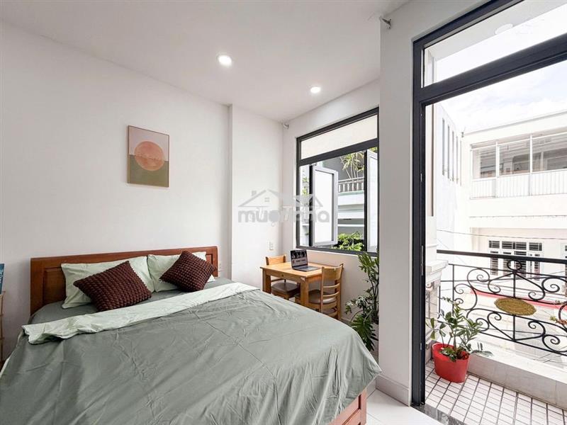 Khai trương studio ban công 30m2 ngay sát sân bay - cv hoàng văn thụ