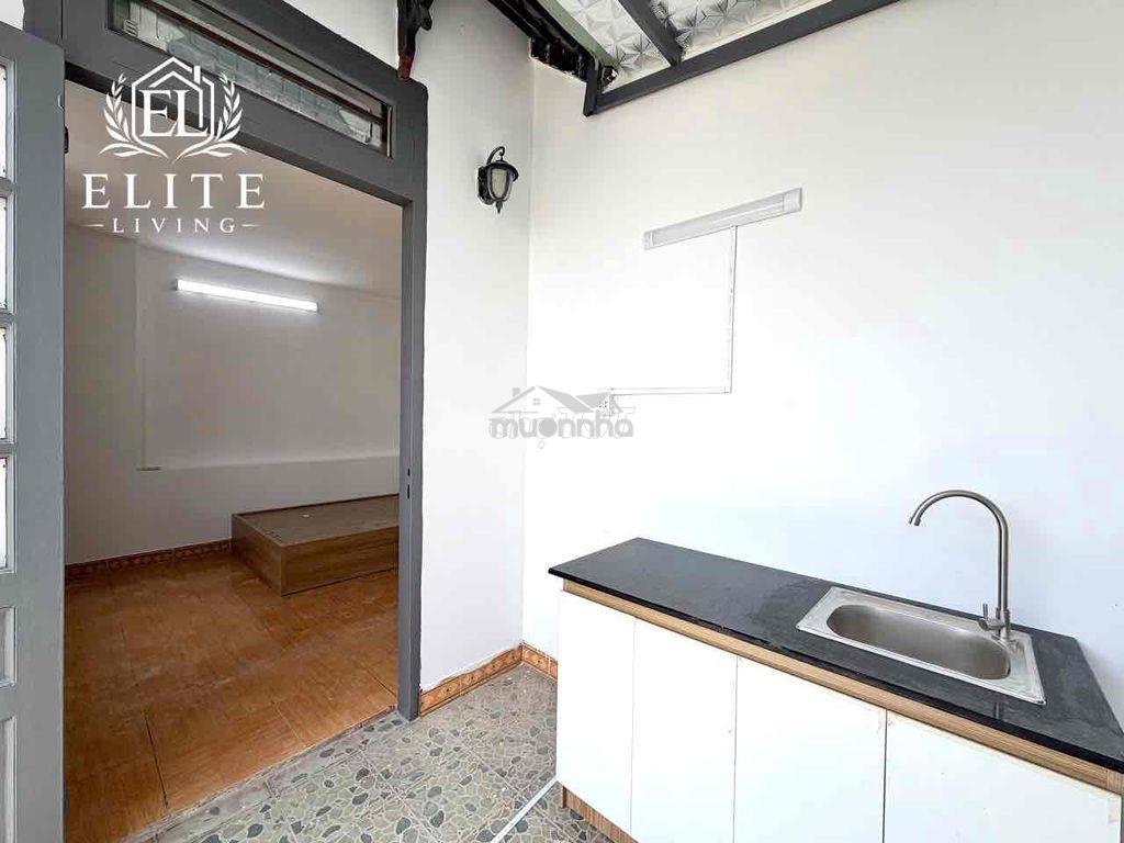 Studio ban công & tách bếp ngay ngã tư thủ đức - 4
